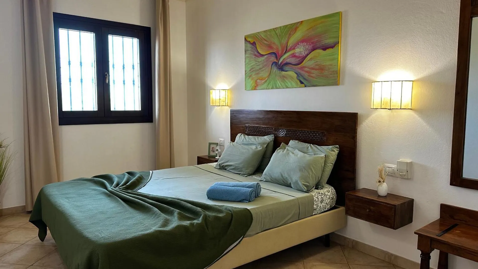 Tropical Pool View - Two Bedroom & Wifi サンタ・マリア